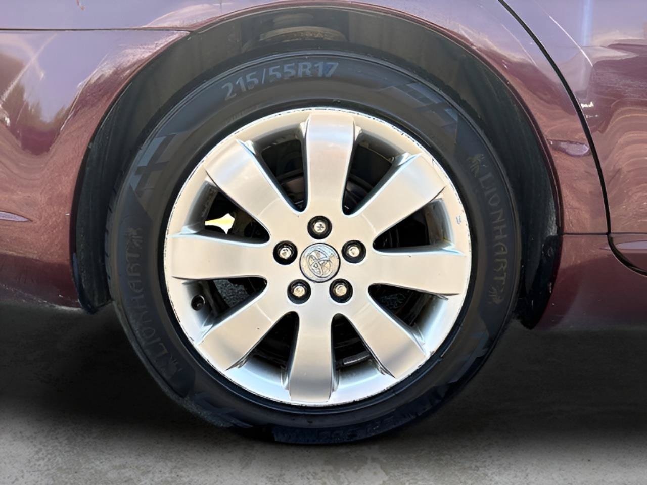 Used 2006 Toyota Avalon XLS FWD image 23