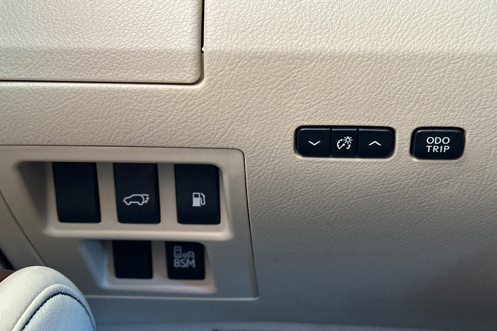 Used 2013 Lexus RX 350 AWD w/ Navigation Pkg image 31