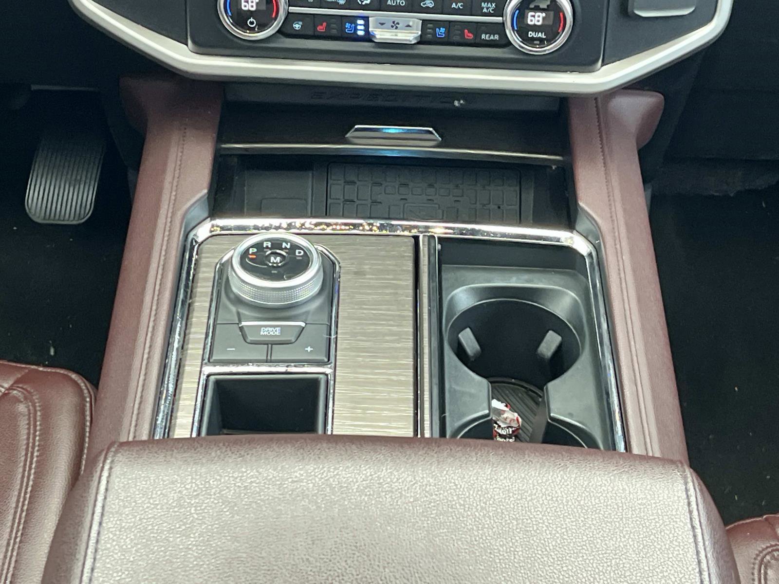 Used 2023 Ford Expedition Limited image 19