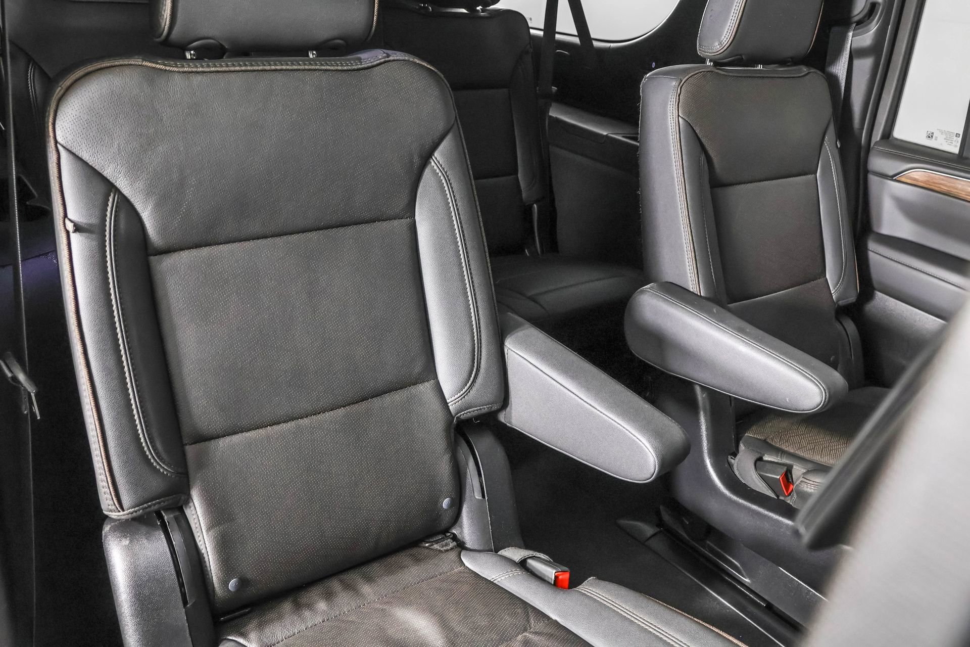 Used 2024 Chevrolet Suburban High Country image 50