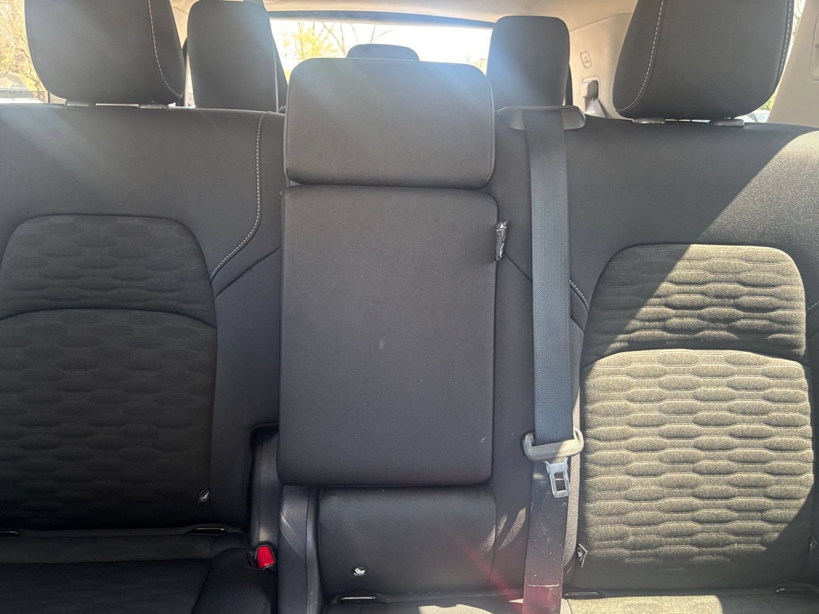 Used 2025 Nissan Pathfinder SV FWD image 40