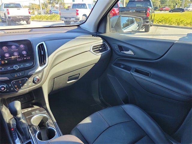 Used 2023 Chevrolet Equinox Premier image 15