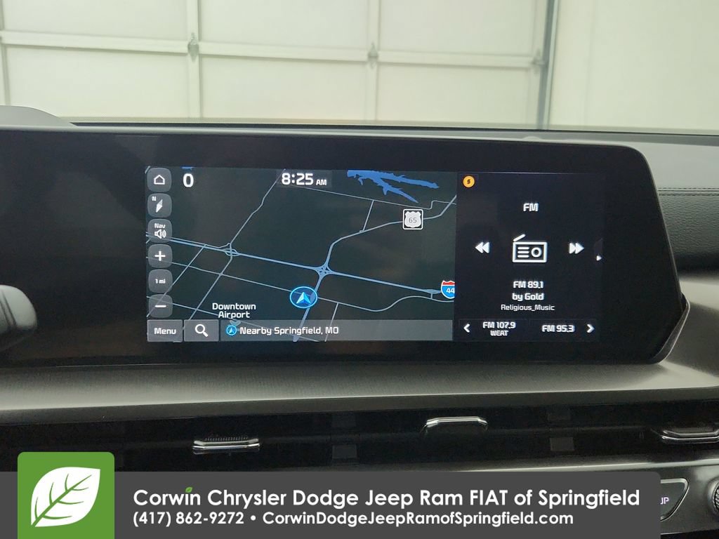 Used 2025 Kia Telluride S AWD/4WD image 25