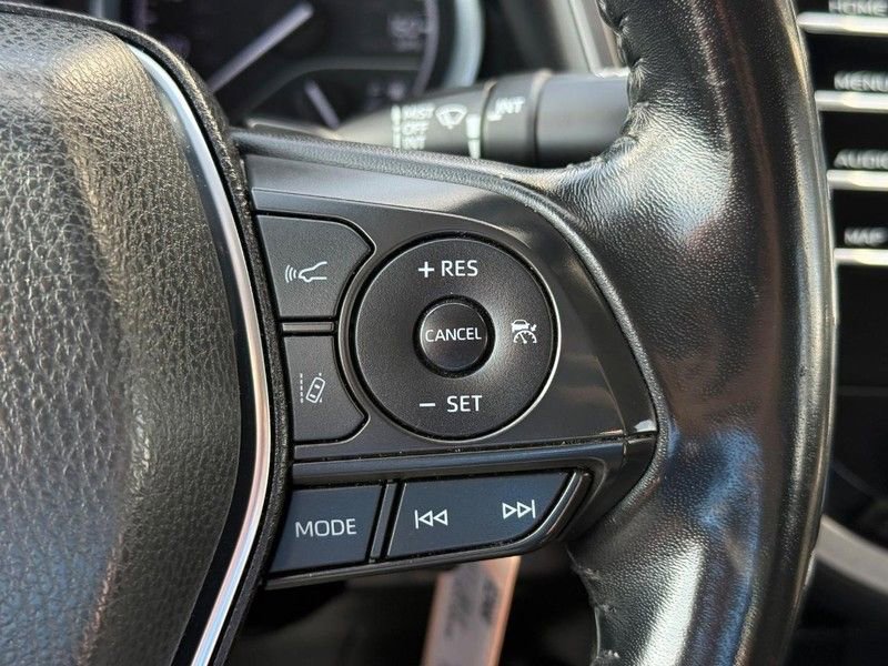 Used 2020 Toyota Camry SE image 21