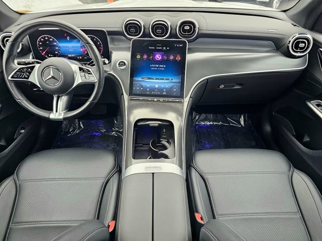 Used 2024 Mercedes-Benz GLC 300 4MATIC image 25