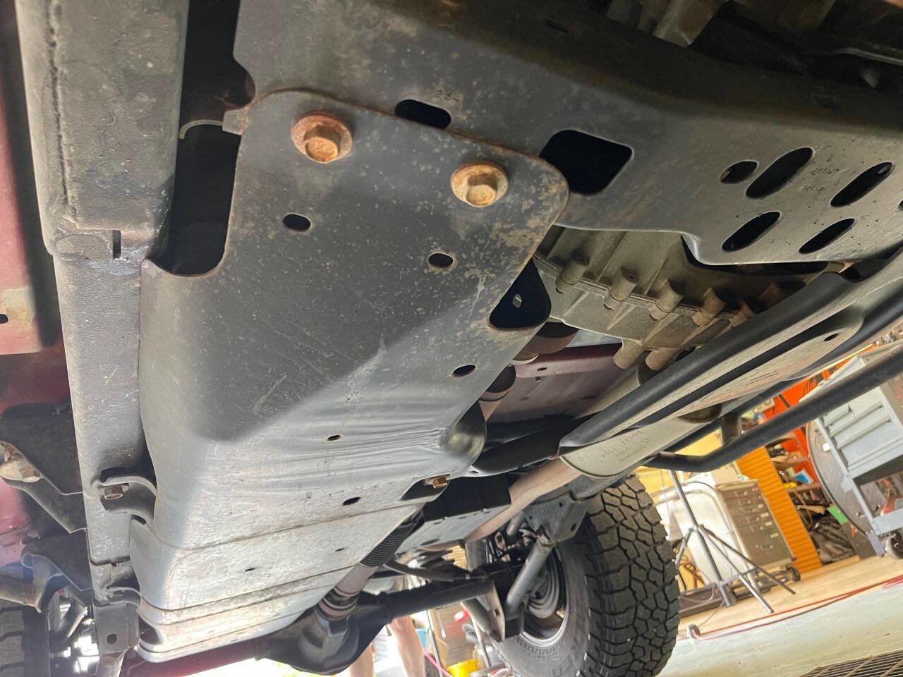 Used 2015 Jeep Wrangler Unlimited Sahara AWD/4WD image 82