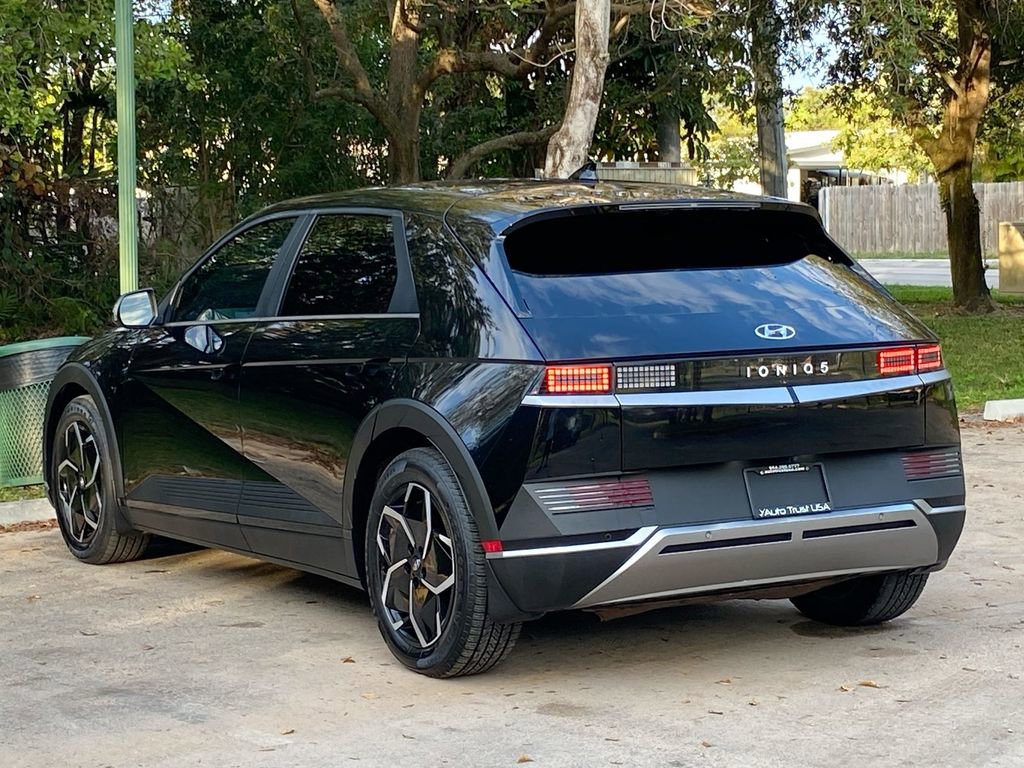 Used 2022 Hyundai Ioniq 5 SE w/ Cargo Package image 5