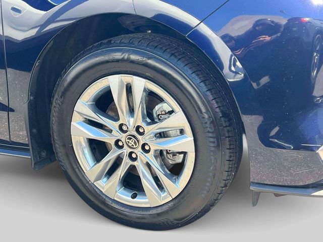 Certified 2025 Toyota Sienna Limited image 11