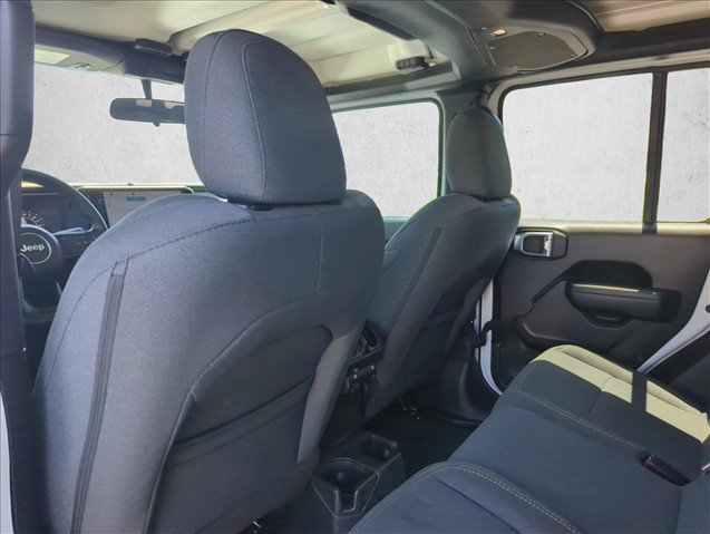 Used 2024 Jeep Gladiator Sport AWD/4WD image 23