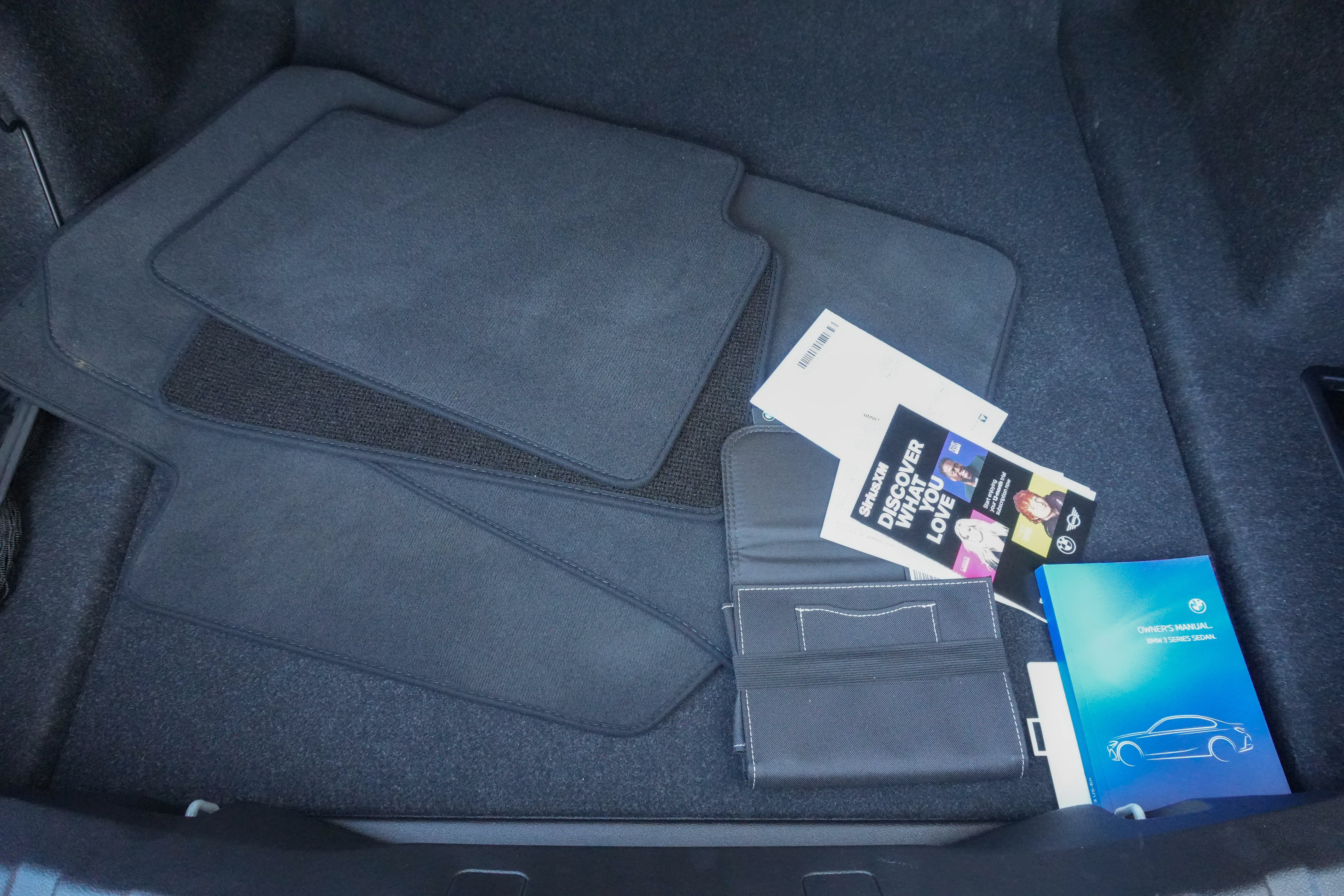 Certified 2025 BMW 330i Sedan RWD image 38