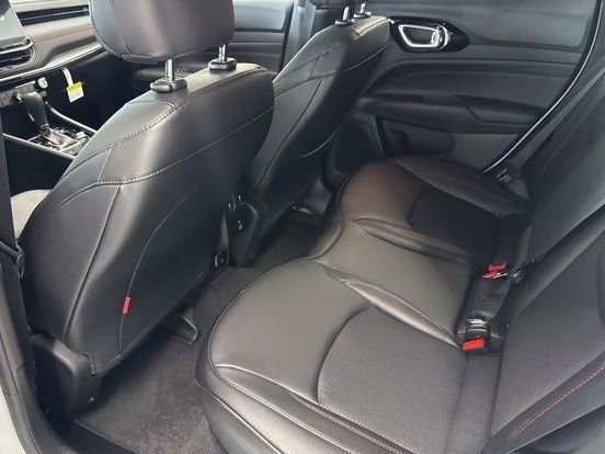 New 2026 Jeep Compass Trailhawk image 18