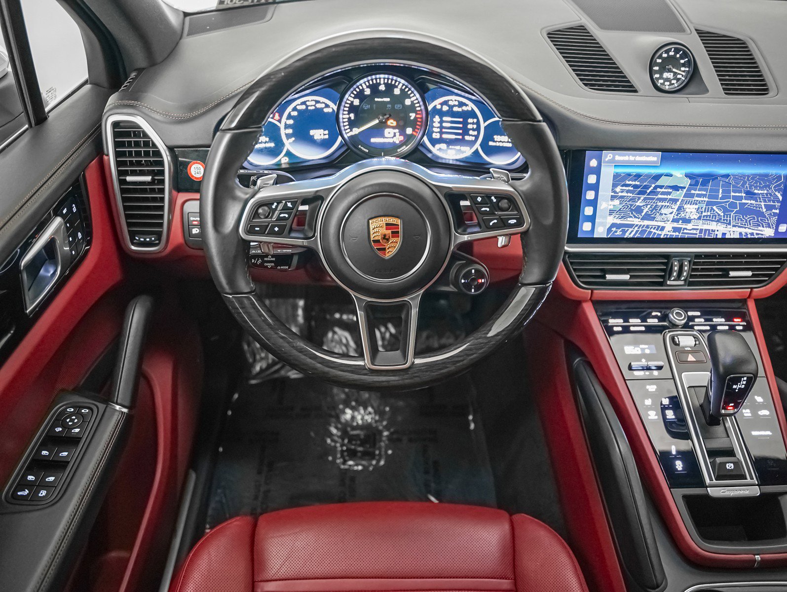 Certified 2022 Porsche Cayenne E-Hybrid w/ Premium Package image 16