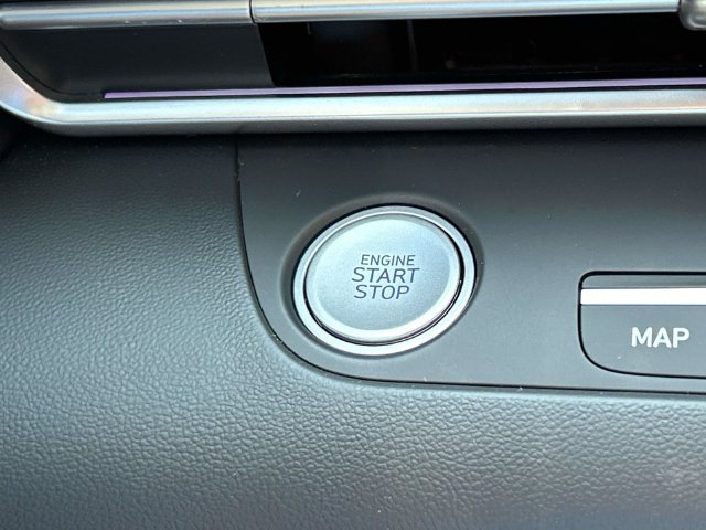 Used 2024 Hyundai Elantra SEL w/ Convenience Package FWD image 27