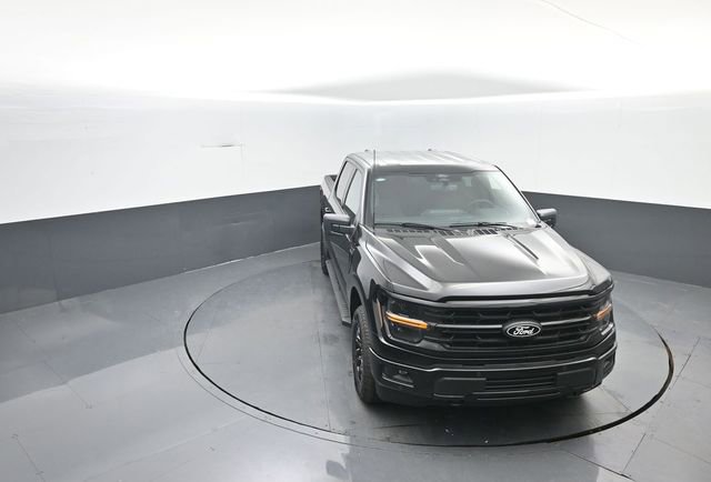 New 2026 Ford F150 XLT w/ Equipment Group 302A MID image 18