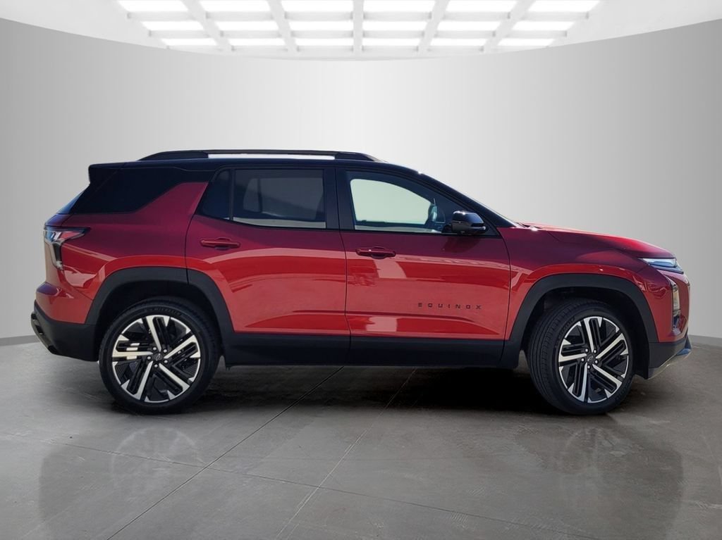 New 2026 Chevrolet Equinox RS w/ Convenience Package III AWD/4WD image 3