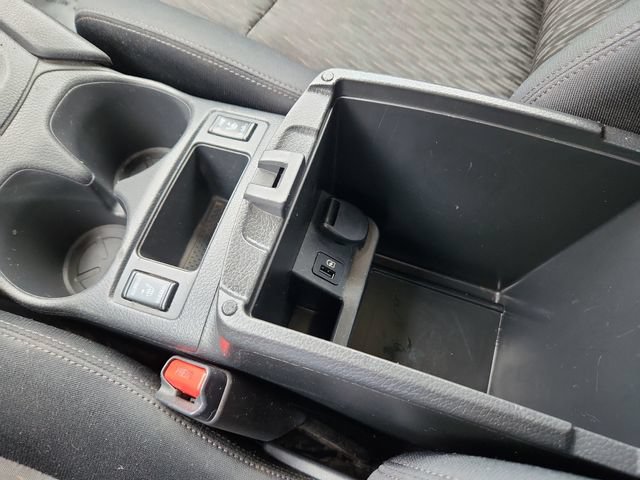 Used 2018 Nissan Rogue SV AWD/4WD image 46