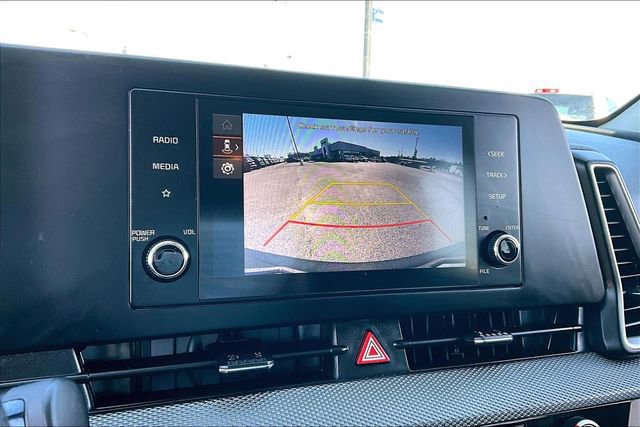 Used 2024 Kia Sportage LX image 13