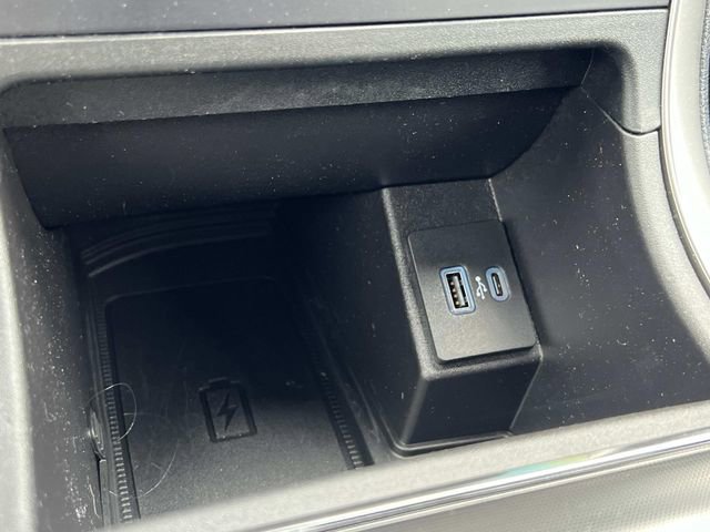 Used 2023 Ford Edge ST-Line w/ Class II Trailer Tow Package image 30