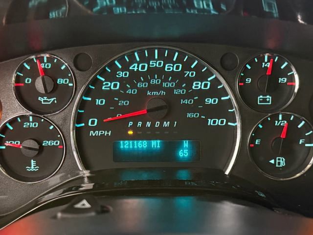 Used 2017 Chevrolet Express 2500 RWD image 16