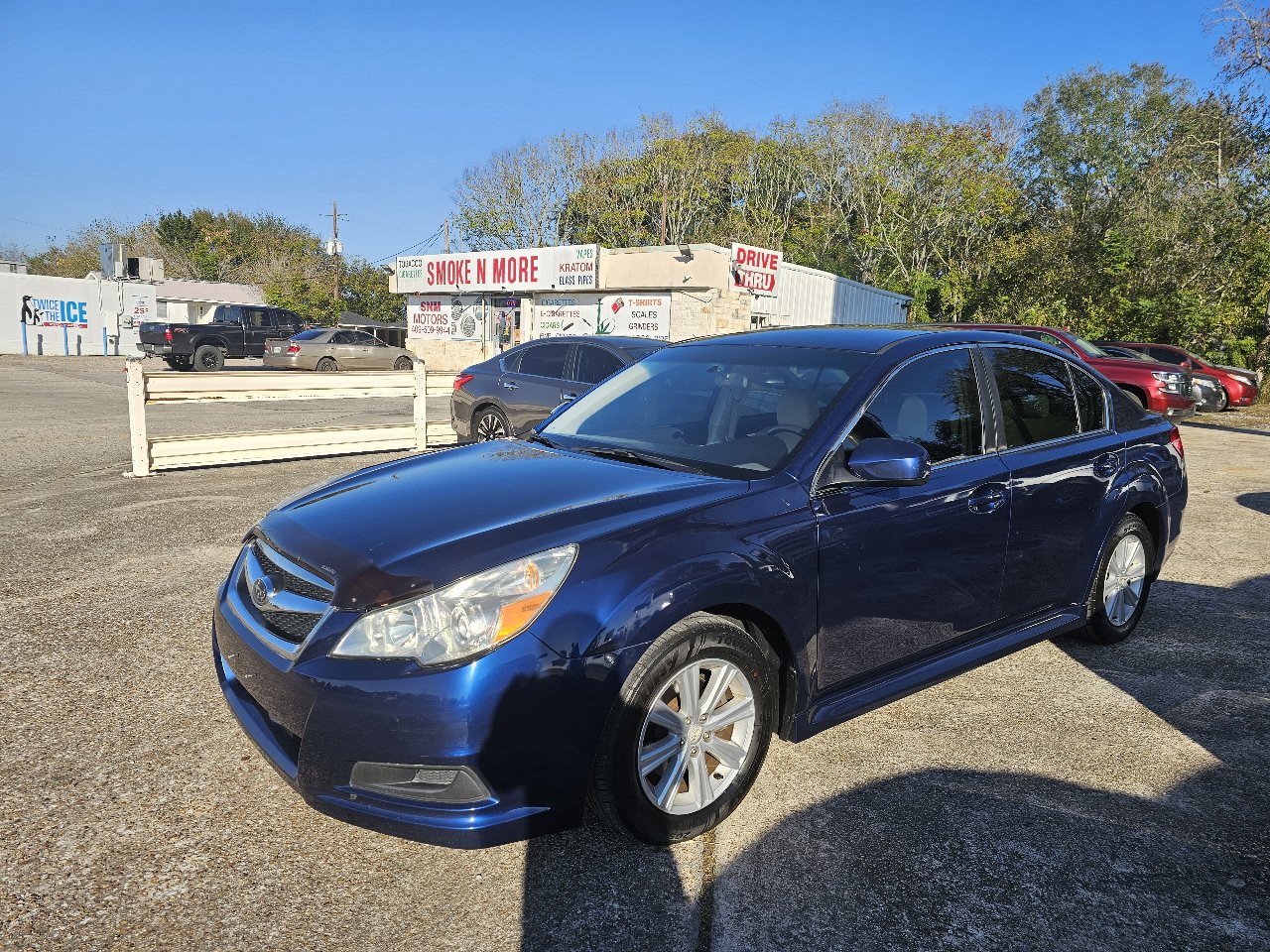 Used 2010 Subaru Legacy 2.5i Premium image 4