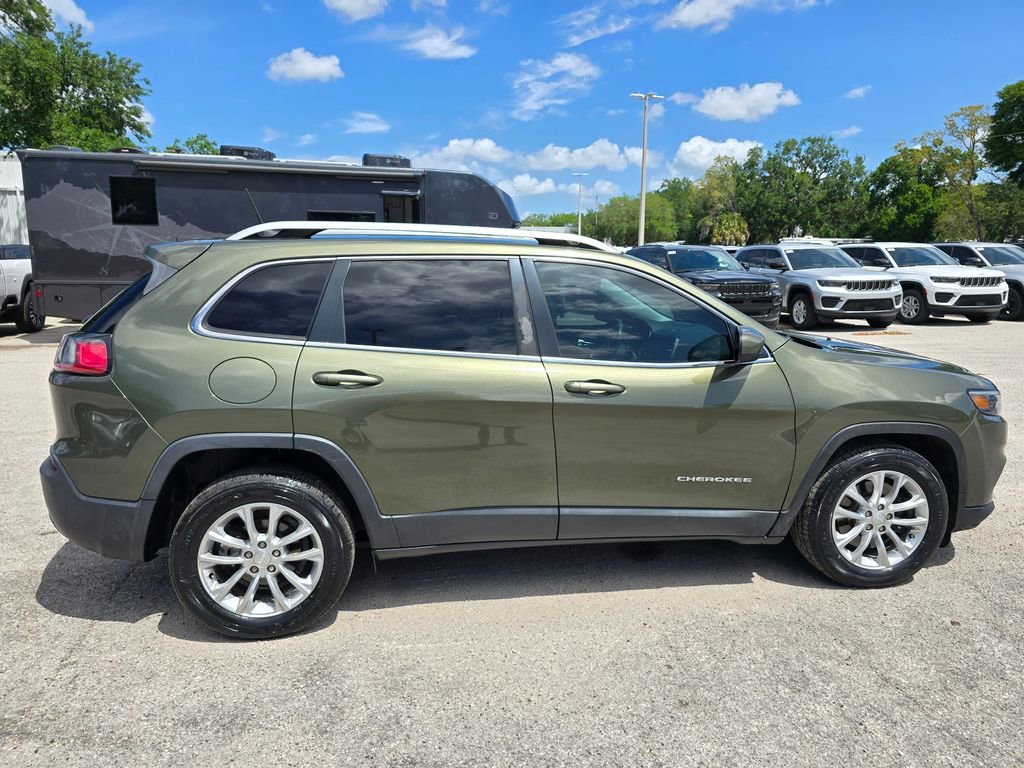 Certified 2019 Jeep Cherokee Latitude w/ Popular Appearance Group image 7