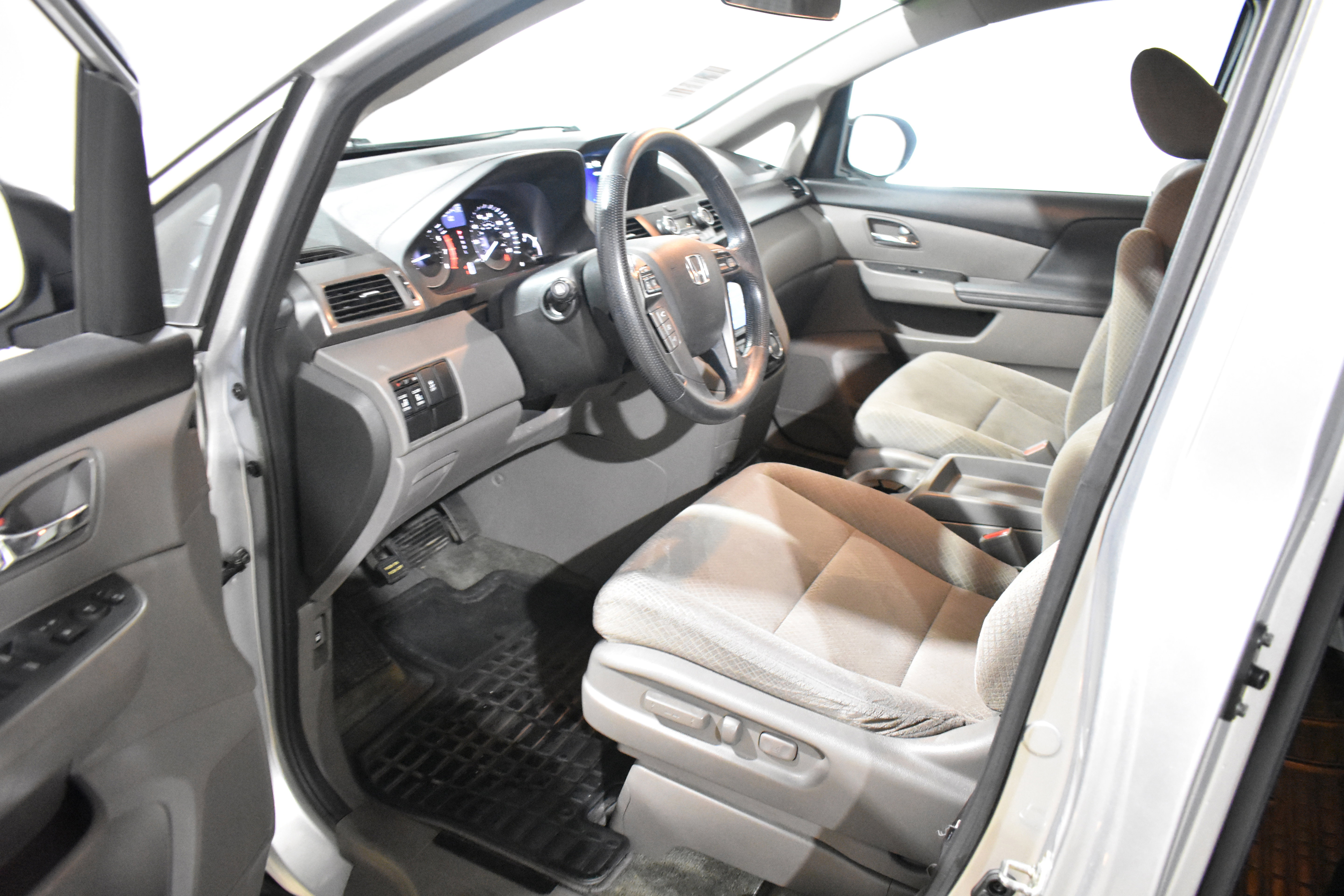 Used 2015 Honda Odyssey EX image 23