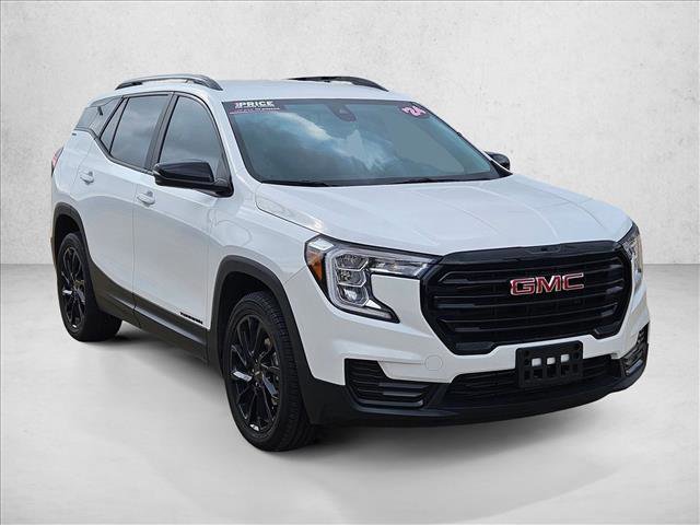 Used 2024 GMC Terrain SLE w/ Elevation Edition image 3