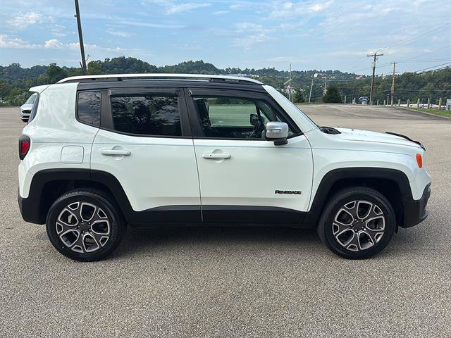 Used 2018 Jeep Renegade Limited w/ UConnect 8.4 Nav Group AWD/4WD image 5