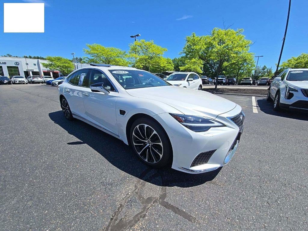 Used 2023 Lexus LS 500h AWD w/ Luxury Package image 8