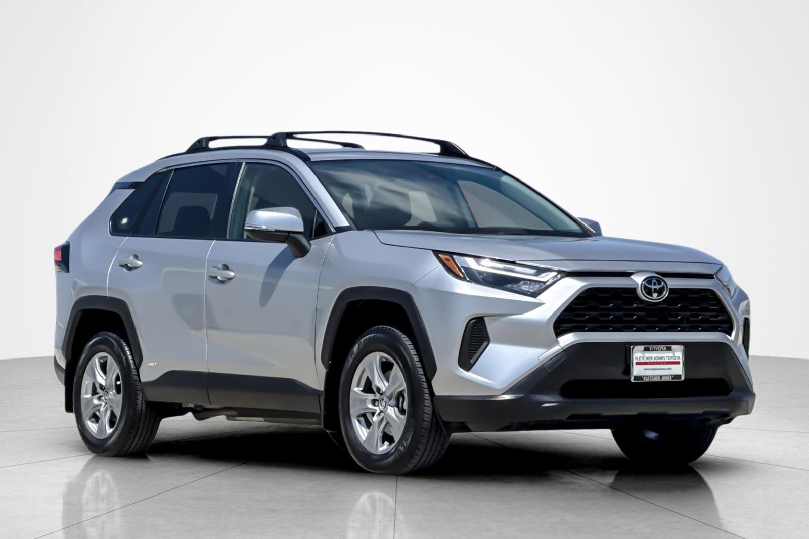 Certified 2025 Toyota RAV4 LE AWD/4WD image 7