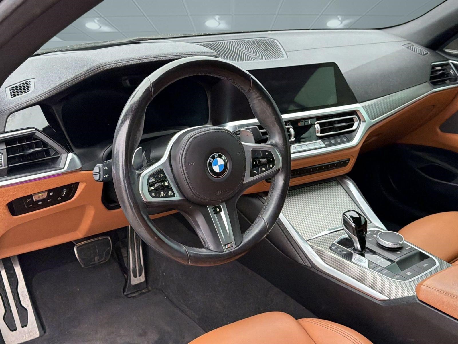 Used 2022 BMW M440i Convertible RWD image 4