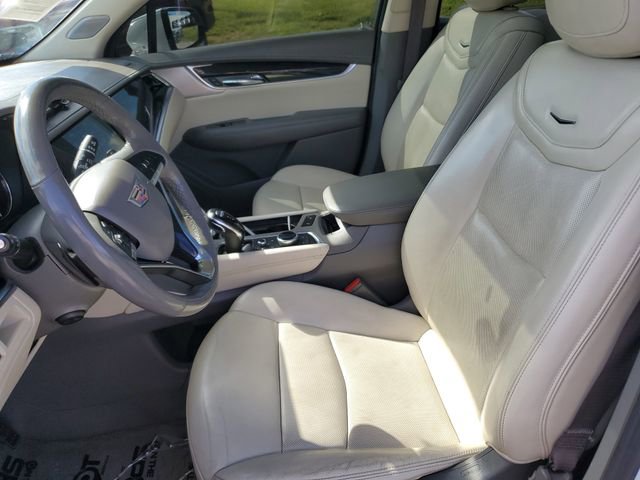 Used 2022 Cadillac XT6 Premium Luxury AWD/4WD image 26