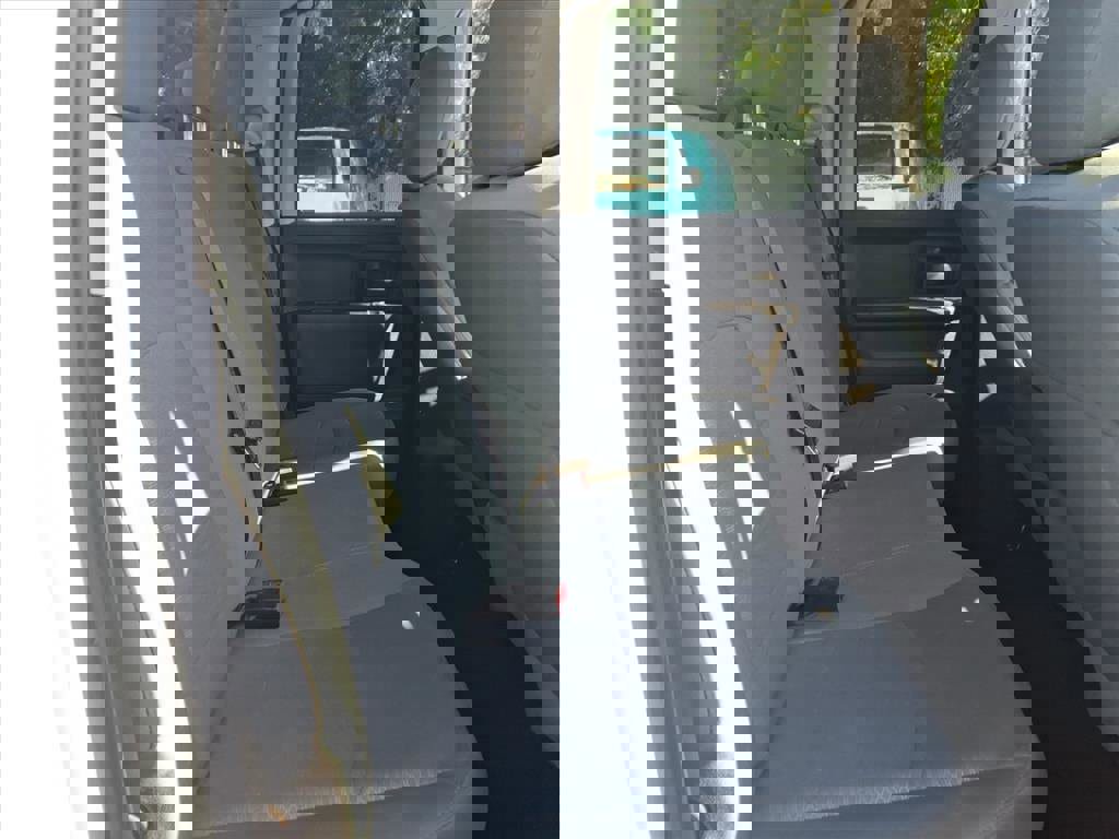 Used 2019 RAM 1500 Express w/ Express Value Package image 11