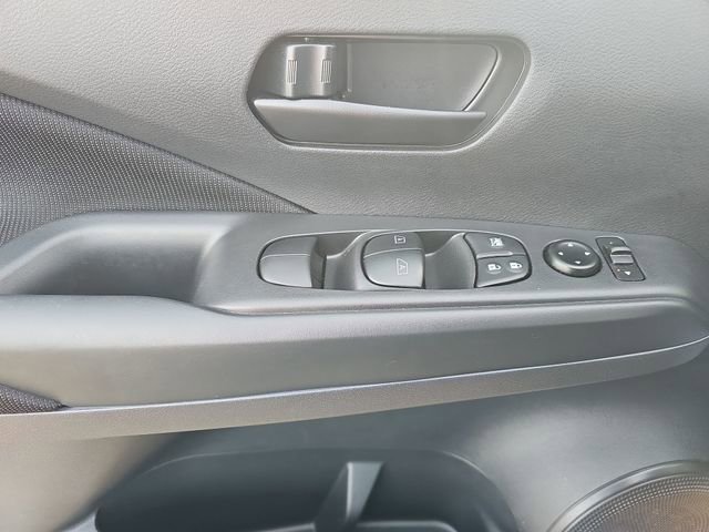 Used 2024 Nissan Kicks S image 23