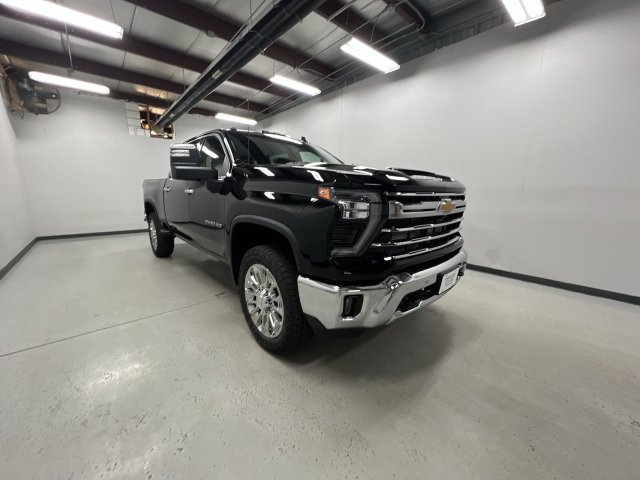 New 2026 Chevrolet Silverado 2500 LTZ w/ LTZ Plus Package AWD/4WD image 2
