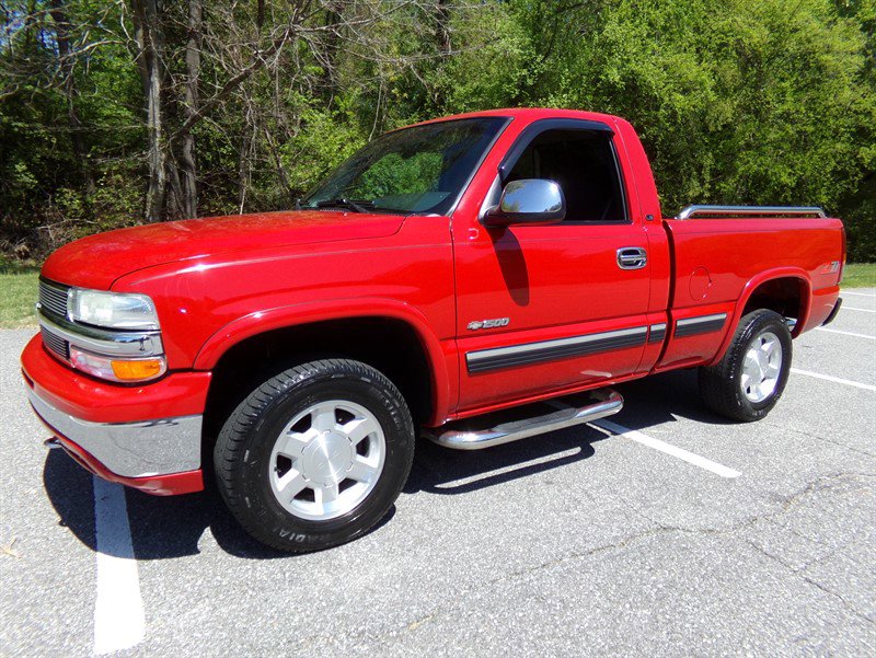Used 2000 Chevrolet Silverado 1500 LS w/ Off-Road Chassis Pkg image 1