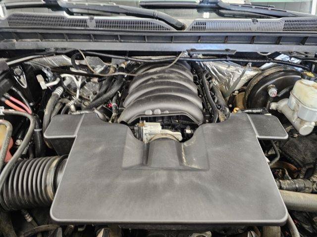 Used 2018 Chevrolet Silverado 1500 LT w/ All Star Edition AWD/4WD image 37