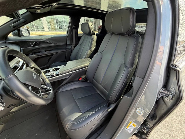 Used 2024 Cadillac Lyriq Luxury w/ LPO, Floor Liner Package AWD/4WD image 29