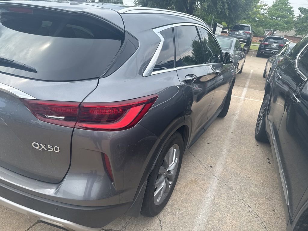 Used 2022 INFINITI QX50 Luxe FWD image 11