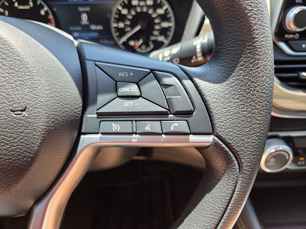 Used 2023 Nissan Altima 2.5 SV AWD/4WD image 30