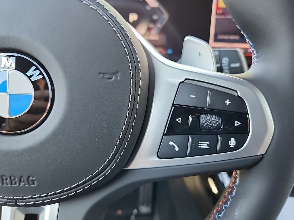 New 2025 BMW X7 M60i image 32