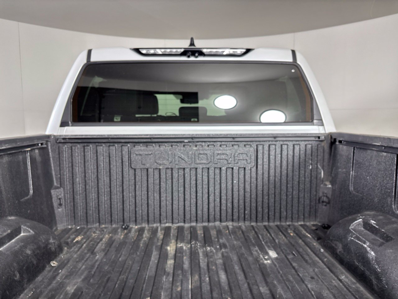Used 2023 Toyota Tundra Platinum w/ Advanced Package AWD/4WD image 24