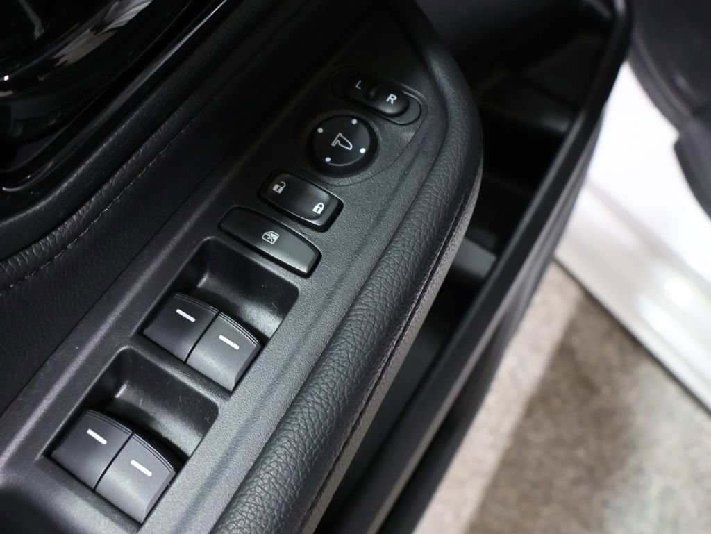 Used 2023 Honda Odyssey Touring image 14