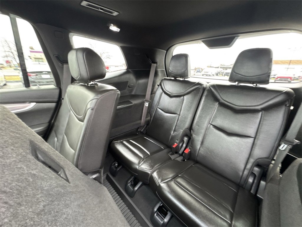Used 2024 Cadillac XT6 Luxury w/ LPO, Floor Liner Package image 24