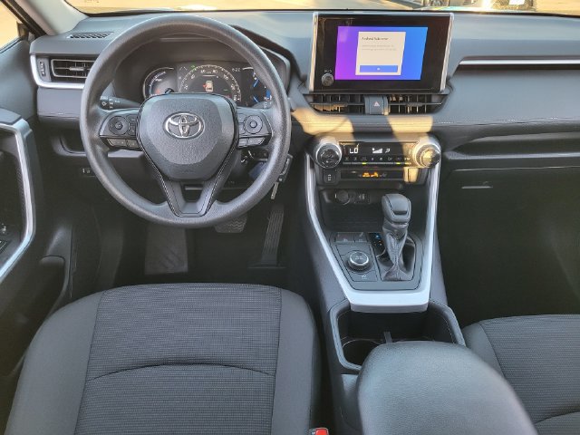 Used 2024 Toyota RAV4 LE AWD/4WD image 6