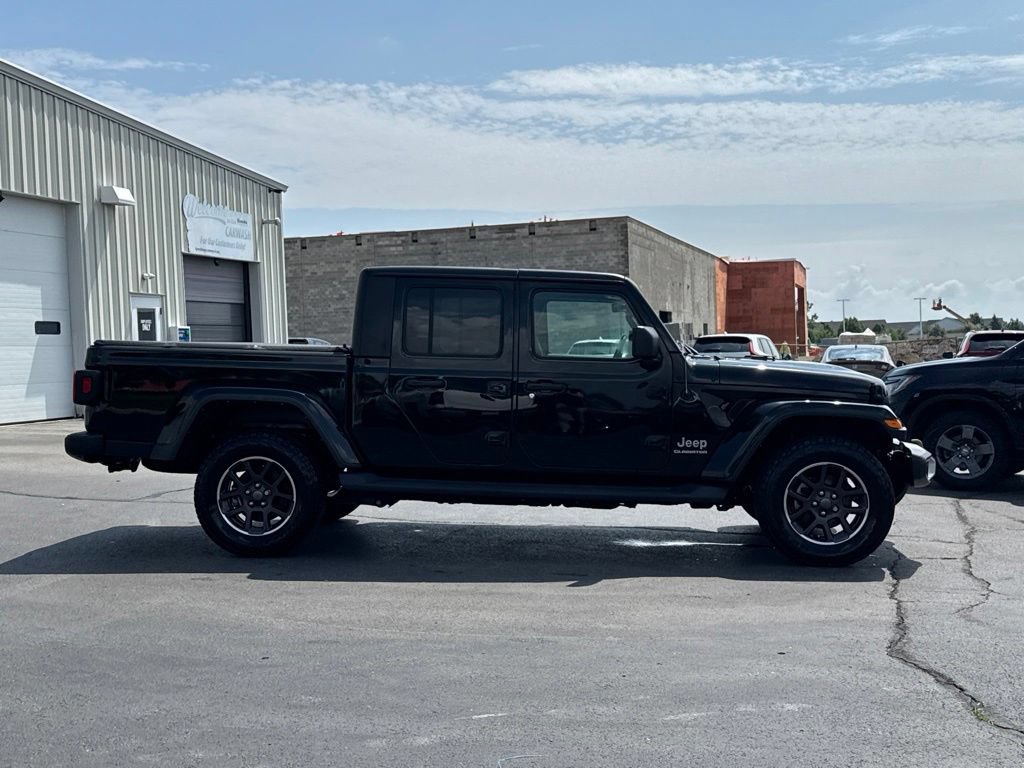 Used 2022 Jeep Gladiator Overland w/ Trailer Tow Package AWD/4WD image 8