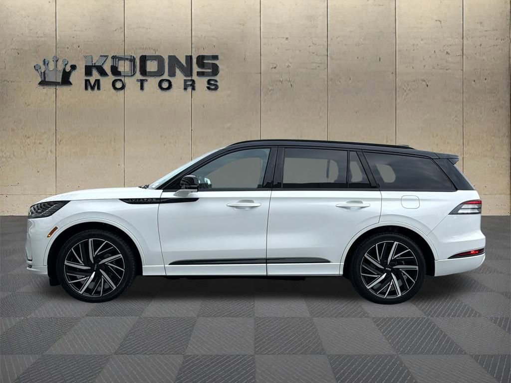New 2025 Lincoln Aviator Black Label w/ Black Label Special Edition AWD/4WD image 2