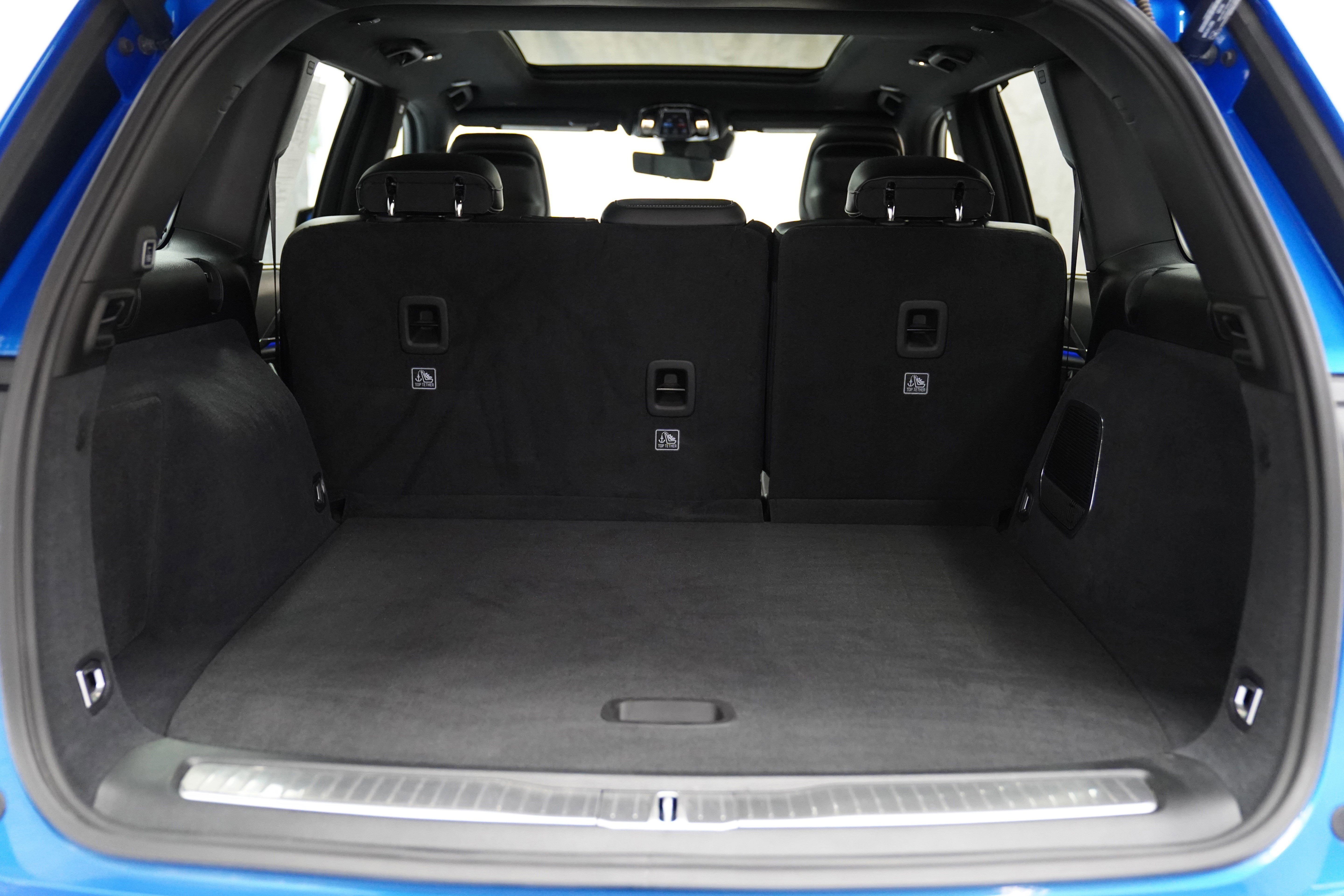 Used 2023 Jeep Grand Cherokee Overland w/ Advanced Protech Group III image 8