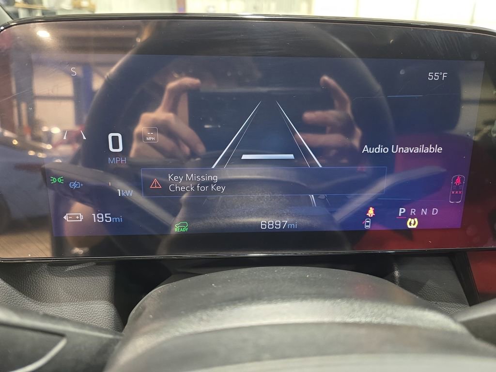 New 2025 Chevrolet Equinox EV RS w/ LPO, Illumination Package image 20