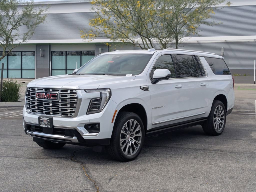New 2026 GMC Yukon XL Denali w/ Denali Reserve Package image 9